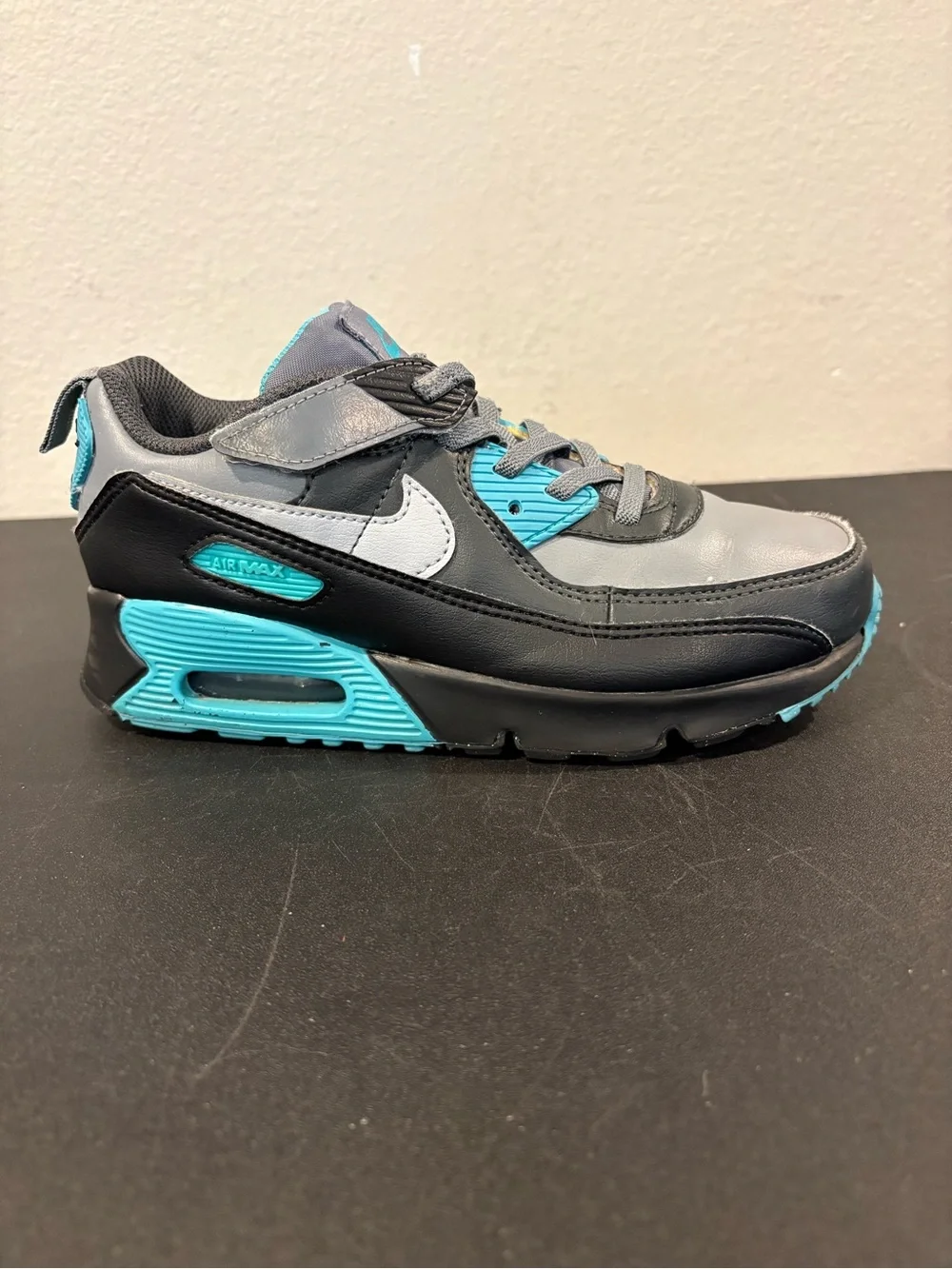 Nike Air Max 90 Easyon Black Grey Teal IH1417-027 Youth Size 2.5Y Fast Shipping